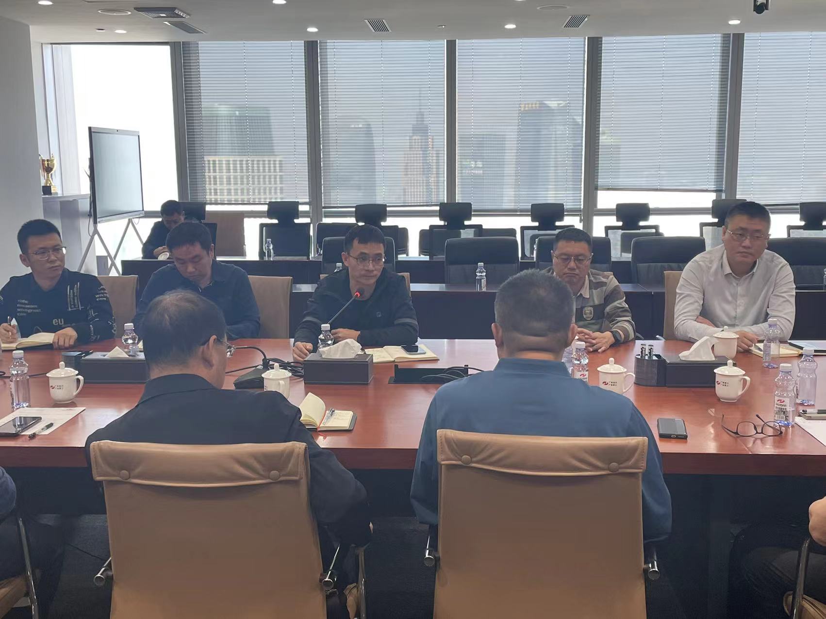 爆破抑尘科技相助专题钻研会3.jpg