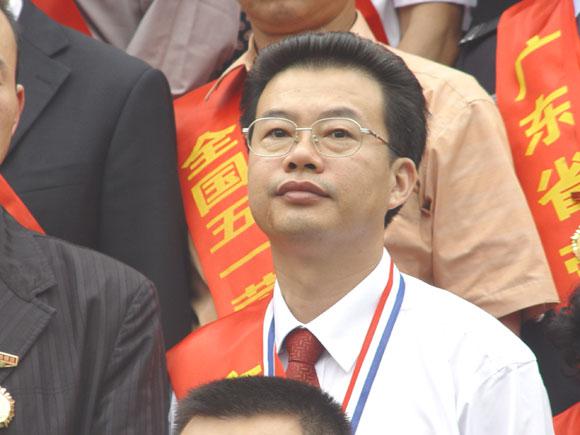 星空娱乐-梦想照进现实,起劲成绩未来!