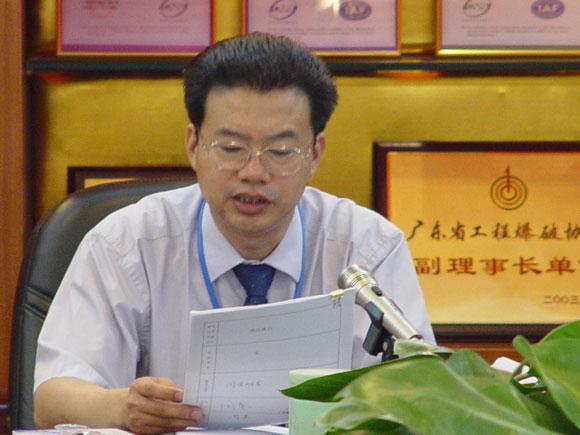 星空娱乐-梦想照进现实,起劲成绩未来!