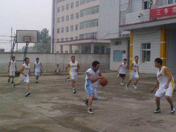星空娱乐-梦想照进现实,起劲成绩未来!